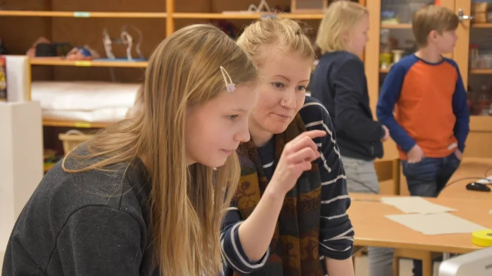 Film. "Min tanke var att göra något med många färger.", säger Agnes Pohjanen.
