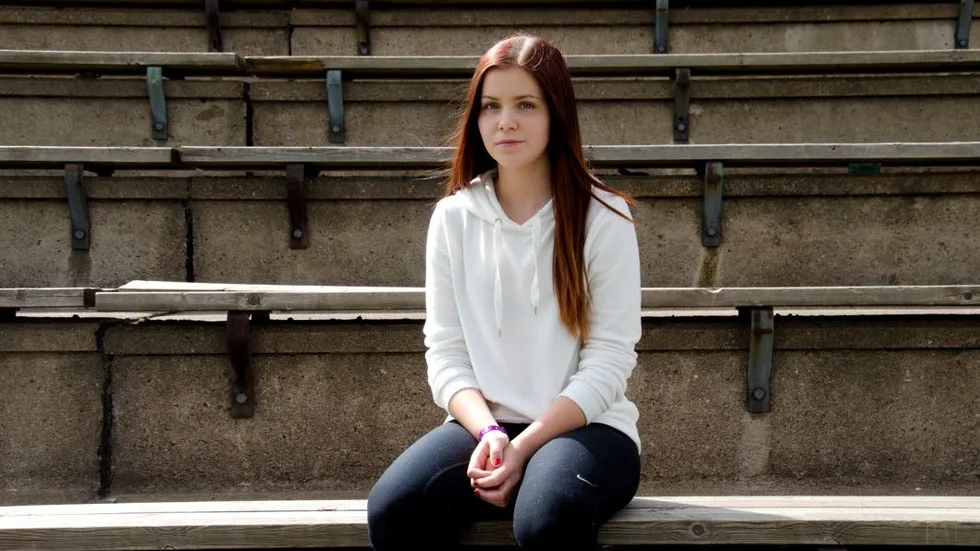 Positivt. "Jag tycker det är jättepositivt, alla borde gå en sån utbildning", säger Natalie Strömberg som drabbades av hjärtstopp på planen i maj 2014.