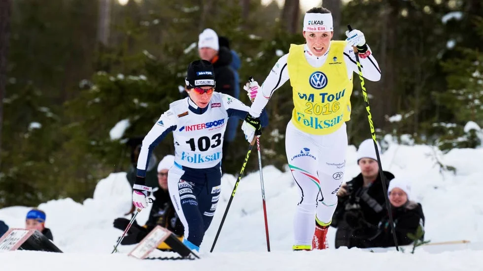 Stilstudie. Charlotte Kalla gjorde ingen besviken under SM-avslutningen och visade hög klass i skiathlon.