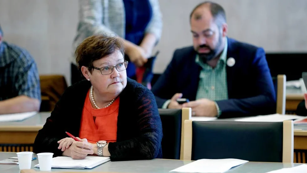 Räkna med debatt. Då kommunfullmäktige sammanträder den 15 juni får Yvonne Stålnacke (S),  räkna med att det blir debatt kring de nya ägardirektiven för Lulebo och framtidens skola i Luleå.