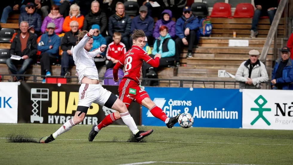 Lyckoträff. James Burgins viktiga kvitteringsmål var en lyckad felträff.