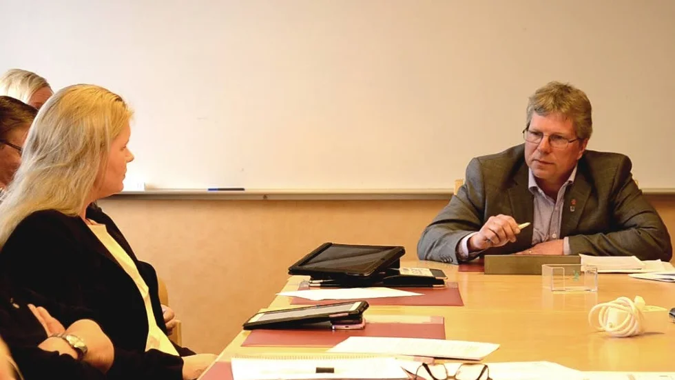 Oklart. "Vi kommer att sätta oss ner till veckan och titta på vem som kan vara aktuell för vikariat", säger Mikael Larsson, kommunalråd i Överkalix. Kommunen har nu två höga chefstjänster att rekrytera.
