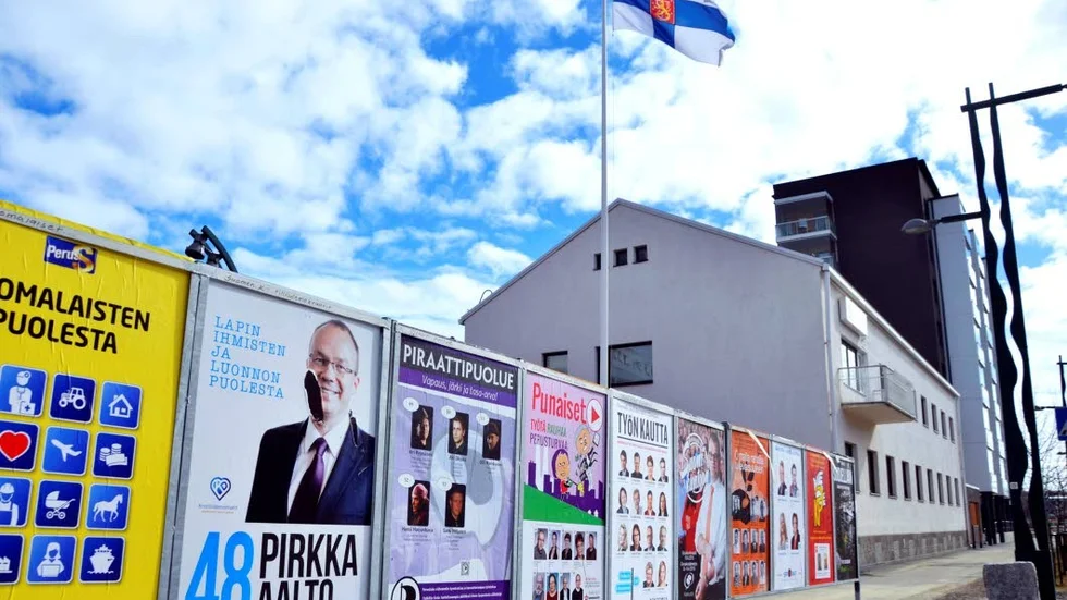 Det finska riksdagsvalet är ett renodlat personval utan partivalsedlar.
31,9 procent av de röstberättigade i Finland valde att förtidsrösta.
