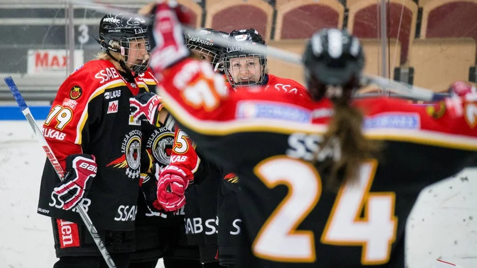 Segrare. Luleå vann den första matchen av årets riksserie.