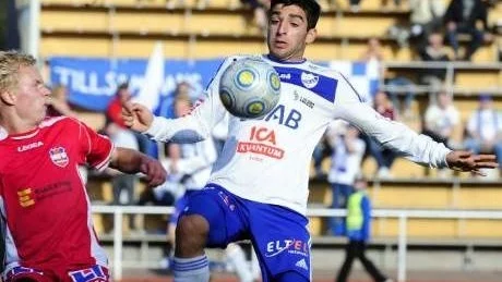 TESTAR LYCKAN. Arish Nouri utvecklades till en av IFK Luleås mest framträdande spelare under den gångna säsongen. Nästa vecka reser han söderut för att prova på spel i Jönköping Södra och IK Frej. "Får se vad som händer nästa säsong", säger han.