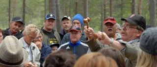 Auktion i bushen - en träffpunkt