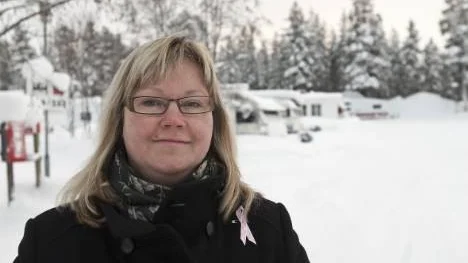 Katarina Landstedt, föreståndare för Camp Gielas i Arvidsjaur, räknar in allt fler säsongsgäster under vintrarna på husvagnscampingen. "För fem-sex år sedan var det ett fåtal, men det har ökat år för år och nu i vinter har vi ett fyrtiotal säsongscampare", säger hon.