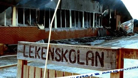 OAVSIKTLIGT. De två pojkarna hade inte för avsikt att bränna ner Lekenskolan i Älvsbyn och frias av tingsrätten.