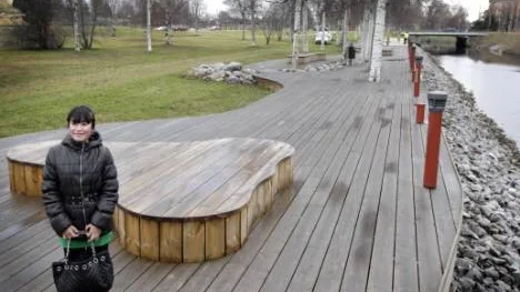 Yukolratana Jaivanich ser Piteås nybyggda trädäck längs kanalen som en skön oas att vistas i.