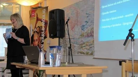 Under föreläsningen tipsade Anette Ek Lindqvist åhörarna om läkaren Ola Schenströms inspelade mindfulnessprogram "Här och nu", som kan användas både i grupp och enskilt.