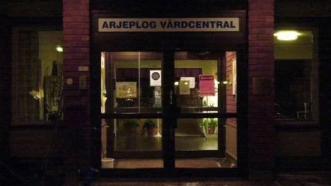Landstingstyrelsens beslut att dra in läkarjouren på kvällar, nätter och helger riskerar att förmörka Arjeplogs framtidsutsikter.