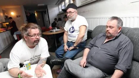 Rune Wiklund, Jan-Robert Hägglund och Greger Björklund hoppas att LP-kontakten inom kort får tillgång till större lokaler. Drömmen är att kunna ha ett avskilt kök för att kunna tillaga och servera enklare luncher. Därtill önskar man rum för enskilda samtal.