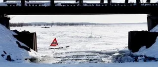 Dykare söker skoterföraren