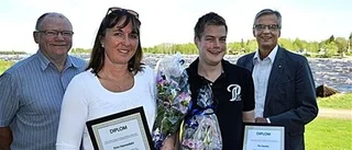 Chef och tränare belönade
