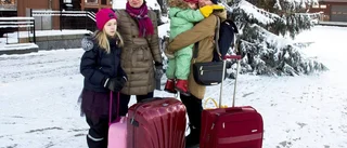 Fast i kallt tåg i fyra timmar