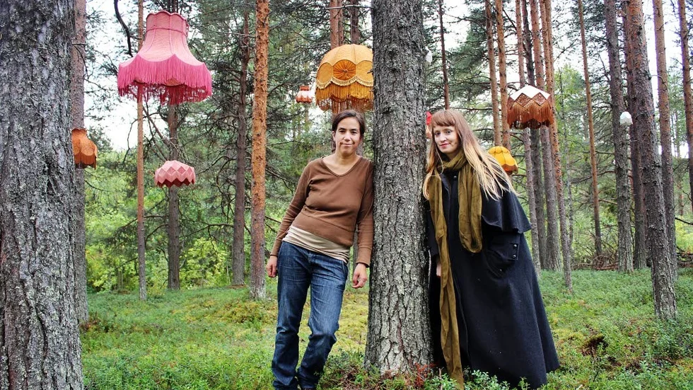 Skogskultur. Janny Abdelkader (till vänster) arrangerar tillsammans med danskollegan Linda Remahl en naturvandring i skogarna runt Arjeplog och Tärendö.
