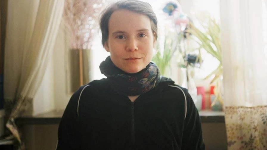 Långsam läsning. Sara Hallströms nya diktbok "Jag vill att mina barn" vinner på att läsas långsamt.