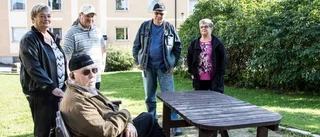Ilska på Vretvägen över borttagna utemöbler