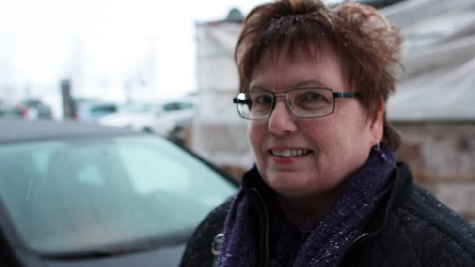 Arg ibland. Marie Larsson säger att det händer att hon blir arg bakom ratten, framför allt på bilister som inte använder blinkers eller stressar i trafiken.