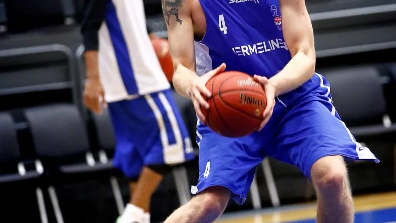 Framspelare. Haukur Pálsson har både stått för poäng och många assist i de två inledande matcherna.