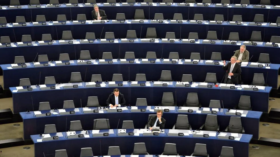 Arbetet avslutat. Sverige har 20 ledamöter i EU-parlamentet. Nu är arbetet avslutat för den här mandatperioden. Bilden visar plenum i parlamentet i Strasbourg.