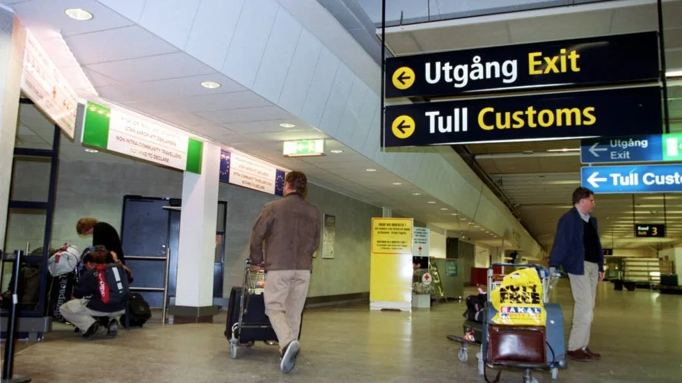 Valde grönt. Tullen var ju stängd och obemannad.