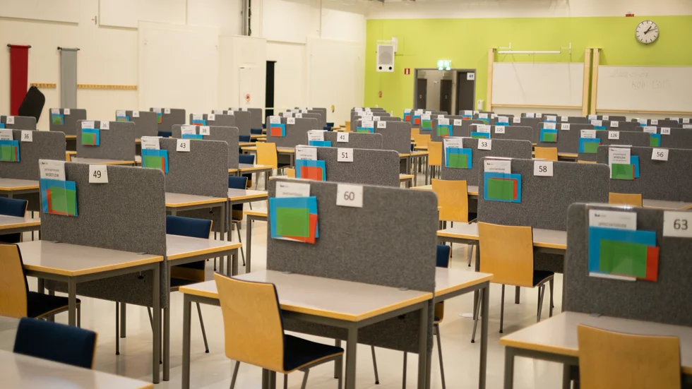 I Östergötland är det 2344 anmälda som ska skriva vårens högskoleprov på Campus Valla i Linköping.