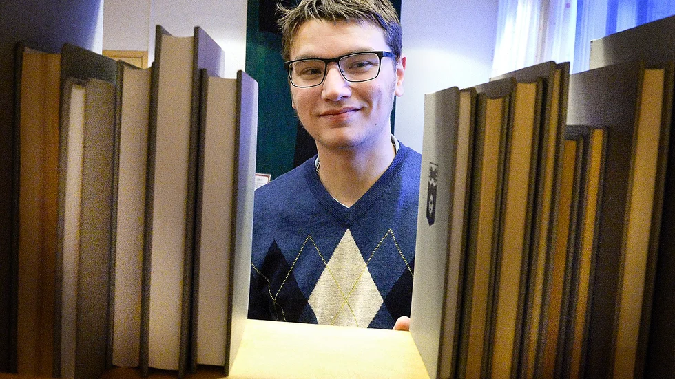 Anton Rosendahl forskar om historien som står honom närmast. Foto: Jeanette Lövgren.