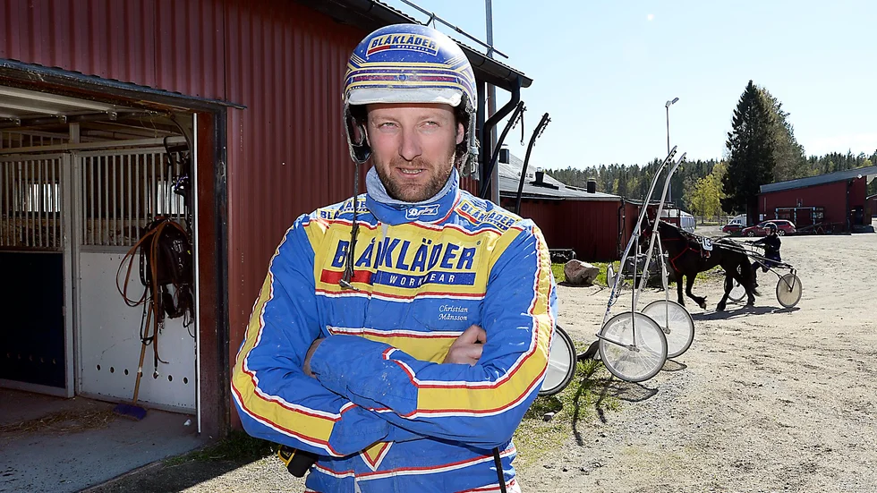 Christian Månsson. Driver företag i travsektorn och omsatte i runda tal 3 miljoner kronor 2014. Foto: Roine Sandlén.