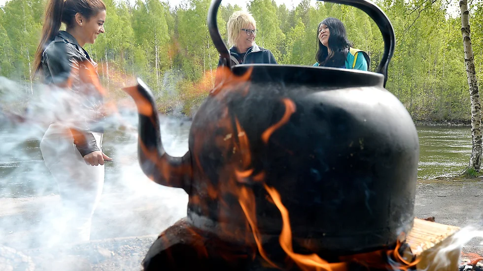 Grillat. Kaffe och grillade skumtomtar serverades för de som ville få lite energi. Foto: Ulf Johansson.
