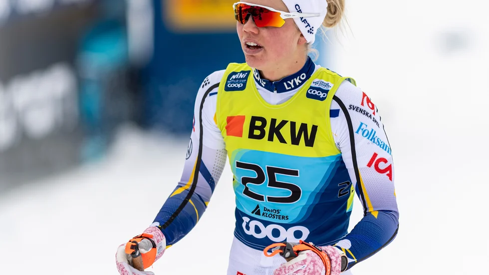 Emma Ribom tycker inte att det är en fråga som utövarna själva ska behöva ta ställning till. "Jag tar för givet att de (Fis) tar beslutet".
