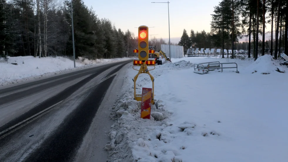 Arbetet med kabledragningen längs Norra ringen tar en evighet tycker insändarskribenten. (Arkivbild)