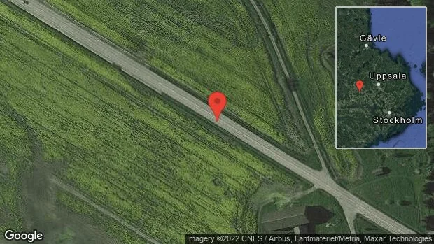 Fallna träd skapar problem i trafiken på väg 70