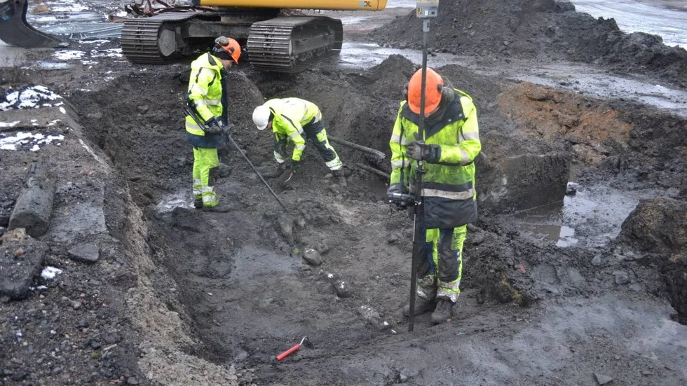 Inre hamnen. På den stora ytan i det gamla hamnområdet gräver arkeologerna fram historia från 1700- och 1800-talen.