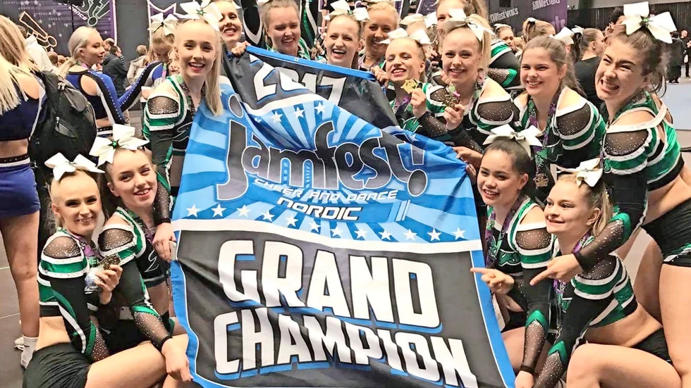 Dubbla vinnare. Stingrays tog guld i sin klass och blev grand champions.