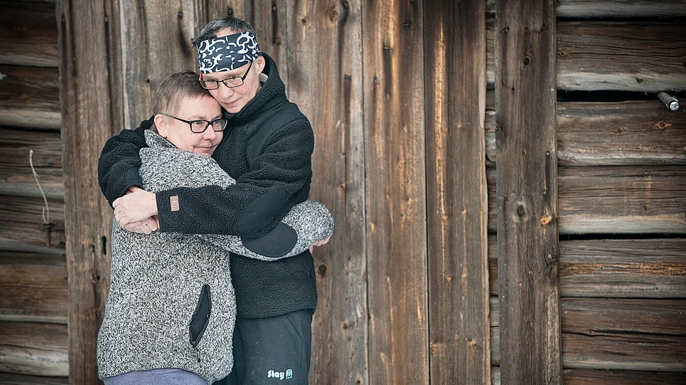 Partnerskap. Maria Lindgren och Elisabet Lundqvist var Skellefteå kommuns första homopar som gifte sig efter att partnerskapslagen införts. Foto: Lars Eriksson.