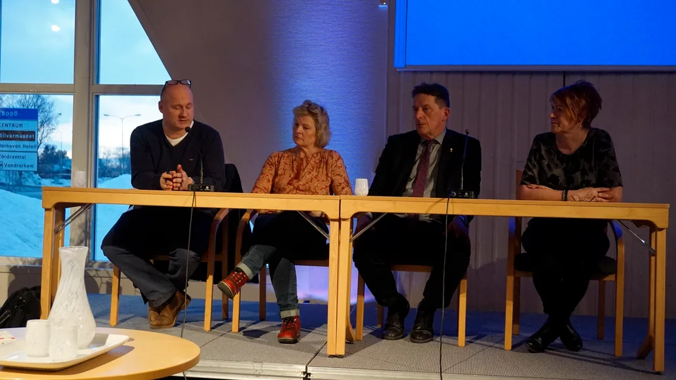 Expertpanel. Från vänster Kenneth Andersson, Migrationsverket, Miriam Kronberg, migrationschef på Arjeplogs kommun, Torsten Fors från länsstyrelsen och Anna Hofman från Arbetsförmedlingen. Foto: Foto: Sofie Abrahamsson.