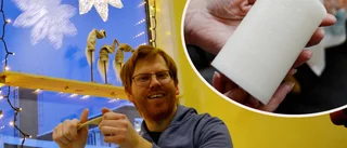 På Levande verkstad lyser flitens lampa: Christoffer putsar smörknivar • Helena virkar • Johanna visar hur man gör ljus 