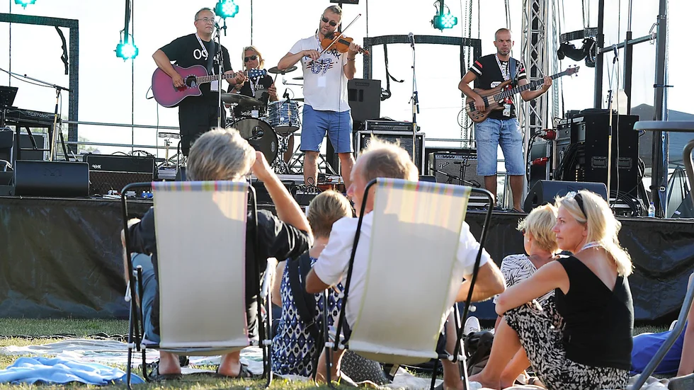Solsken. Sommaren 2014 var första året som pop- och visfestivalen arrangerades i Skelleftehamn. I år är det dags igen. Foto: Camilla Öjhammar.