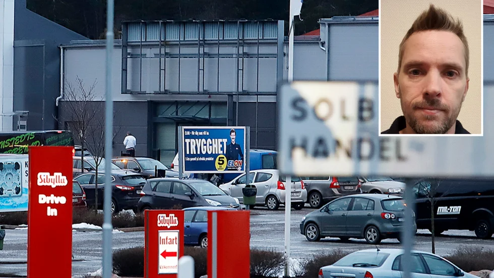 Tomas Gardell från Räddningstjänsten har kontrollerat Solbergas alla butiker och fem av dem fick förelägganden.