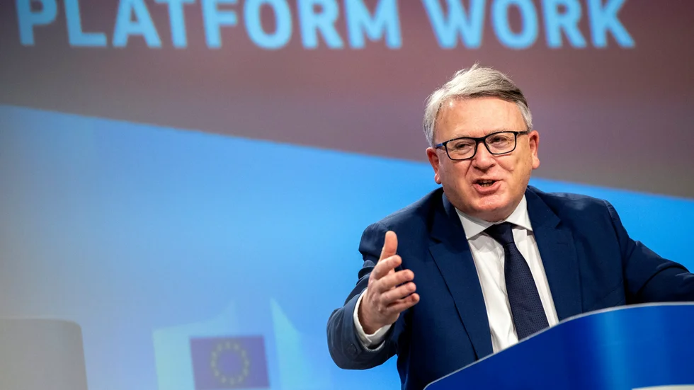 EU:s arbetsmarknadskommissionär Nicolas Schmit vill ha regler för vem som är anställd eller egenanställd i plattformsekonomin. Arkivfoto.