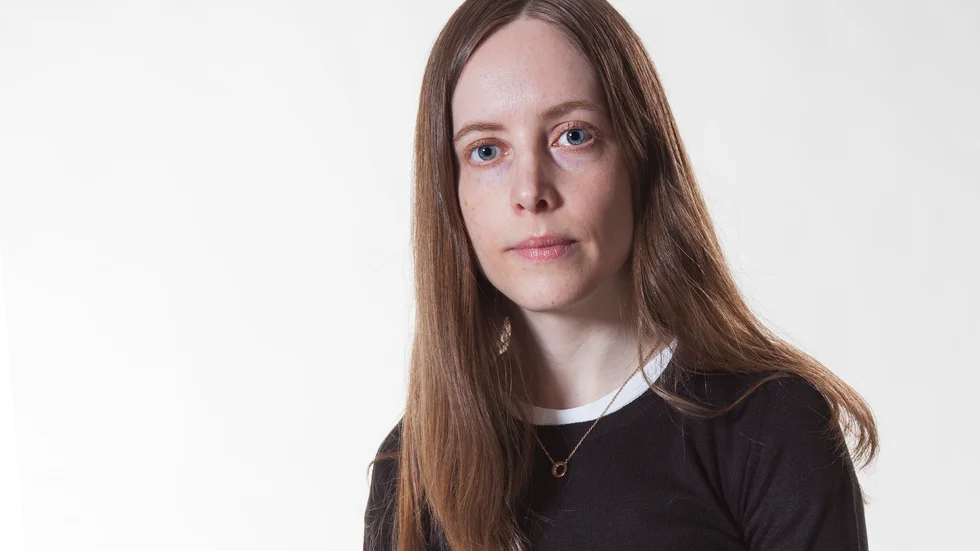Saknad. ”Det roligaste är att leva sig in i världen som jag själv har skapat. Så det är sorgligt nu när den är färdig”, säger Therés Merum. Foto: Marcus Bäckström/3D foto.