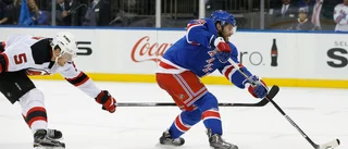 Nu står det klart: Oscar Lindberg kvar i New York Rangers