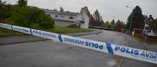 Man barrikaderade sig i rum - hotade med skjutvapen
