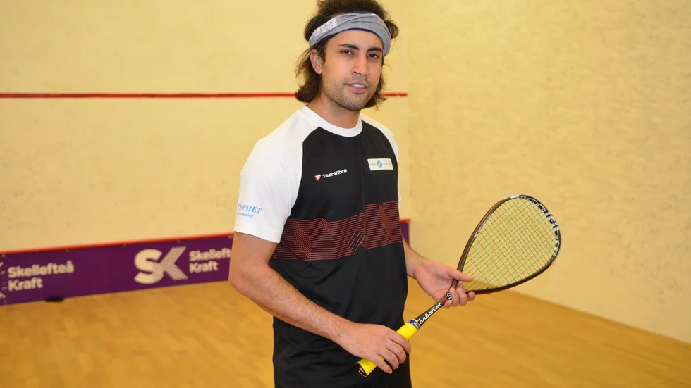 Lagets stjärna. Arian Ahmed, 23 år, kom från Uppsala förra året. Nu är han Skellefteå squashklubbs stjärna. Foto: Adam Savonen.