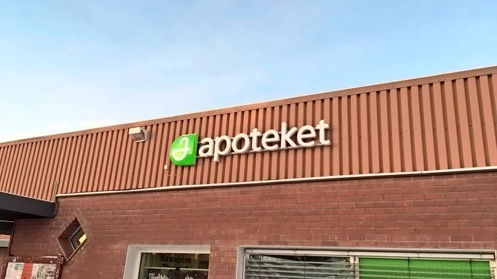 Brottsplatsen. Rånet mot apoteket Tärnan i Skelleftehamn inträffade klockan 16.56 på tisdag eftermiddag. Foto: Lina Andersson
