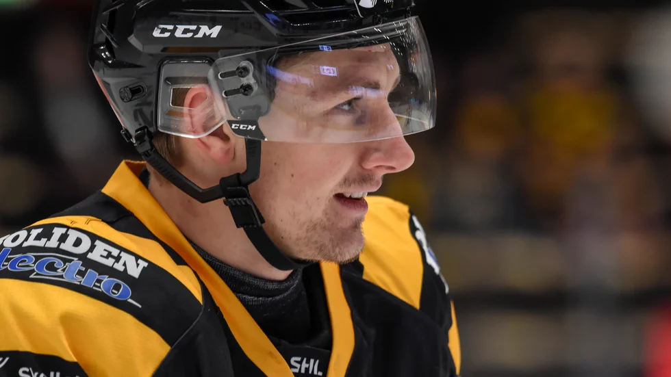 Skellefteå AIK:s Patrik Norén blir bättre och bättre varje dag enligt tränaren Tommy Samuelsson.