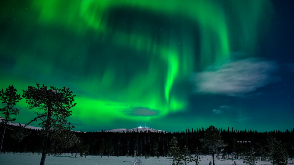 Norrskenet förra helgen var ovanligt intensivt och syntes ovanligt långt söderut. Här dock från Kolari i finska Lappland.