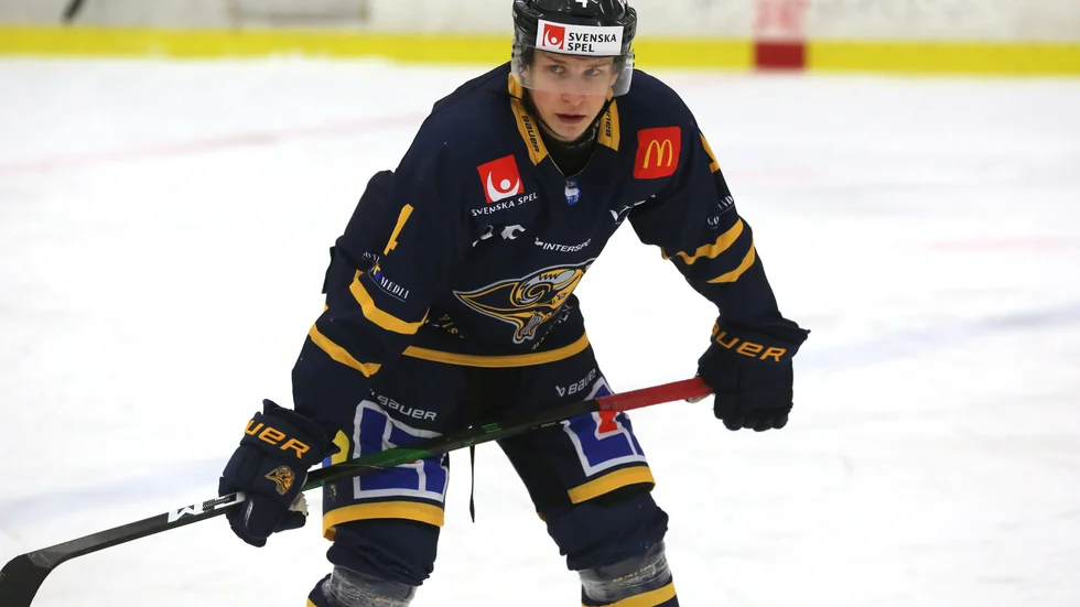 Carl Wäng lämnar Visby Roma.