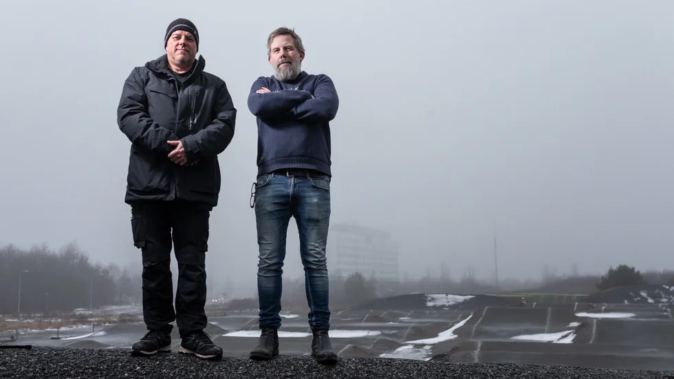  Peter Eriksson och Paul Hodacs i BMX-klubben känner frustration över uyteblivna besked från kommunen om banans framtid.
